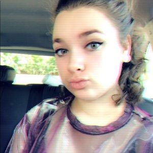 Meet your Posher, Lauren